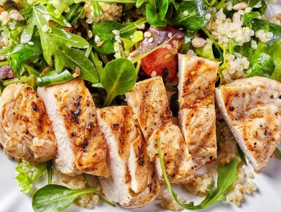 Grilled Chicken and Quinoa Superfood Salad – Neuaura